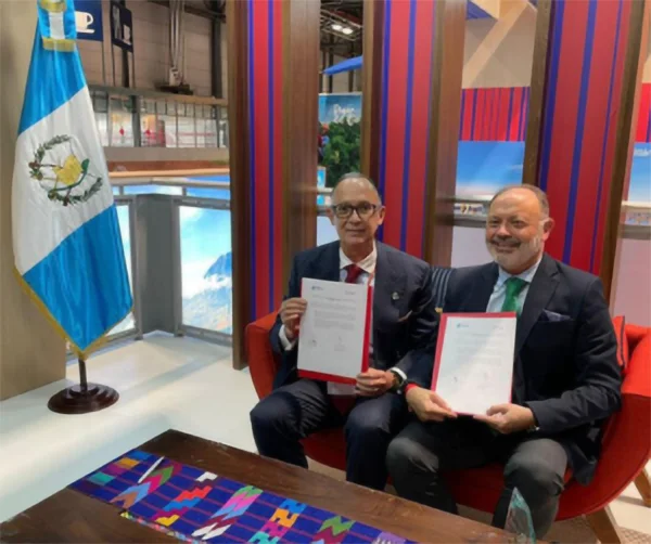 Guatemala renovó su acuerdo con Ibera para seguir promocionando el Corazón del Mundo Maya en sus más de 90 rutas. CATA