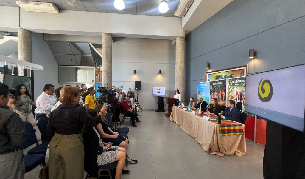 Conferencia de prensa para CATM
